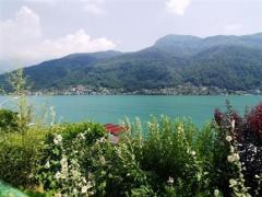 Exklusive Duplex wohnung mit 150m2 eigenes Garten im Morcote,Ticino