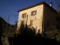 Schönes Haus und Grundstuck im Verkauf, Mesocco (GR)