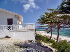 Gstehuser mit Clubhaus in exklusiver Strandlage auf den Bahamas
